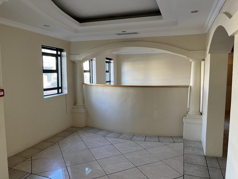 To Let Commercial Property for Rent in Montague Gardens Western Cape